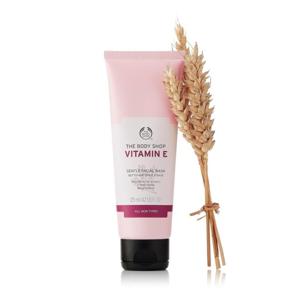 Vitamin E Gentle Facial Wash - The Body Shop - Image 3