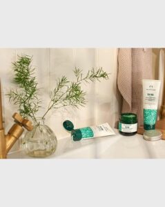 Tea Tree Skin Clearing Clay Mask
